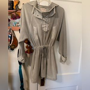 SUPER COMFY Free People Sweatshirt